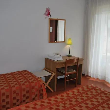 Rosapineta - Adults Only