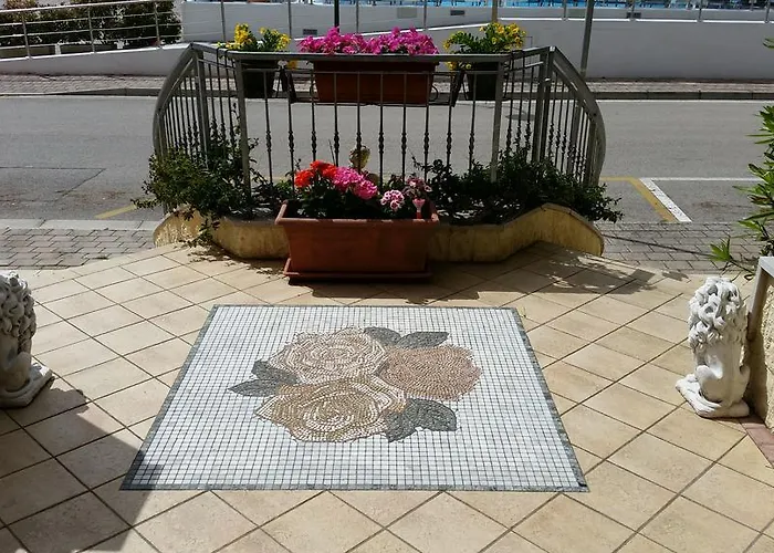 Rosapineta - Adults Only 2*